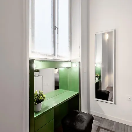 Stayeasy Crocetta - Duomo Walking, 2 Bedrooms 2 Baths Appartamento Milano