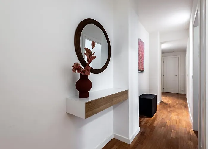 Stayeasy Crocetta - Duomo Walking, 2 Bedrooms 2 Baths * Mediolan