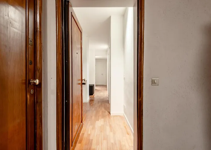 Stayeasy Crocetta - Duomo Walking, 2 Bedrooms 2 Baths Apartament *