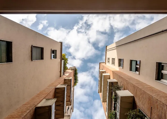 Stayeasy Crocetta - Duomo Walking, 2 Bedrooms 2 Baths * Mediolan